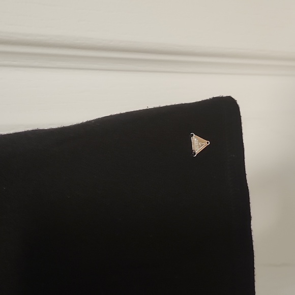 2 Guess shirts XL - Picture 6 of 6